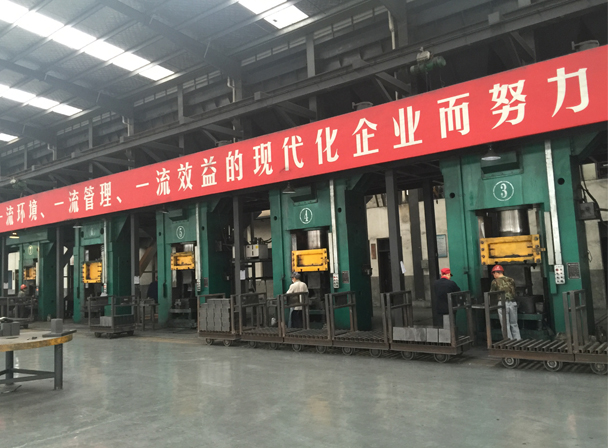 眼界大開，想不到還有這么干凈的鎂碳磚廠